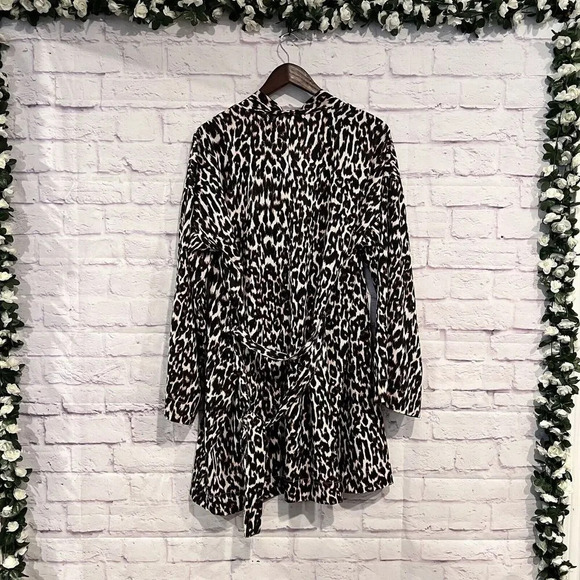 Cacique‎ Size 14/16 Kimono Wrap Robe Short Leopard Animal Print Polyester - Picture 2 of 9